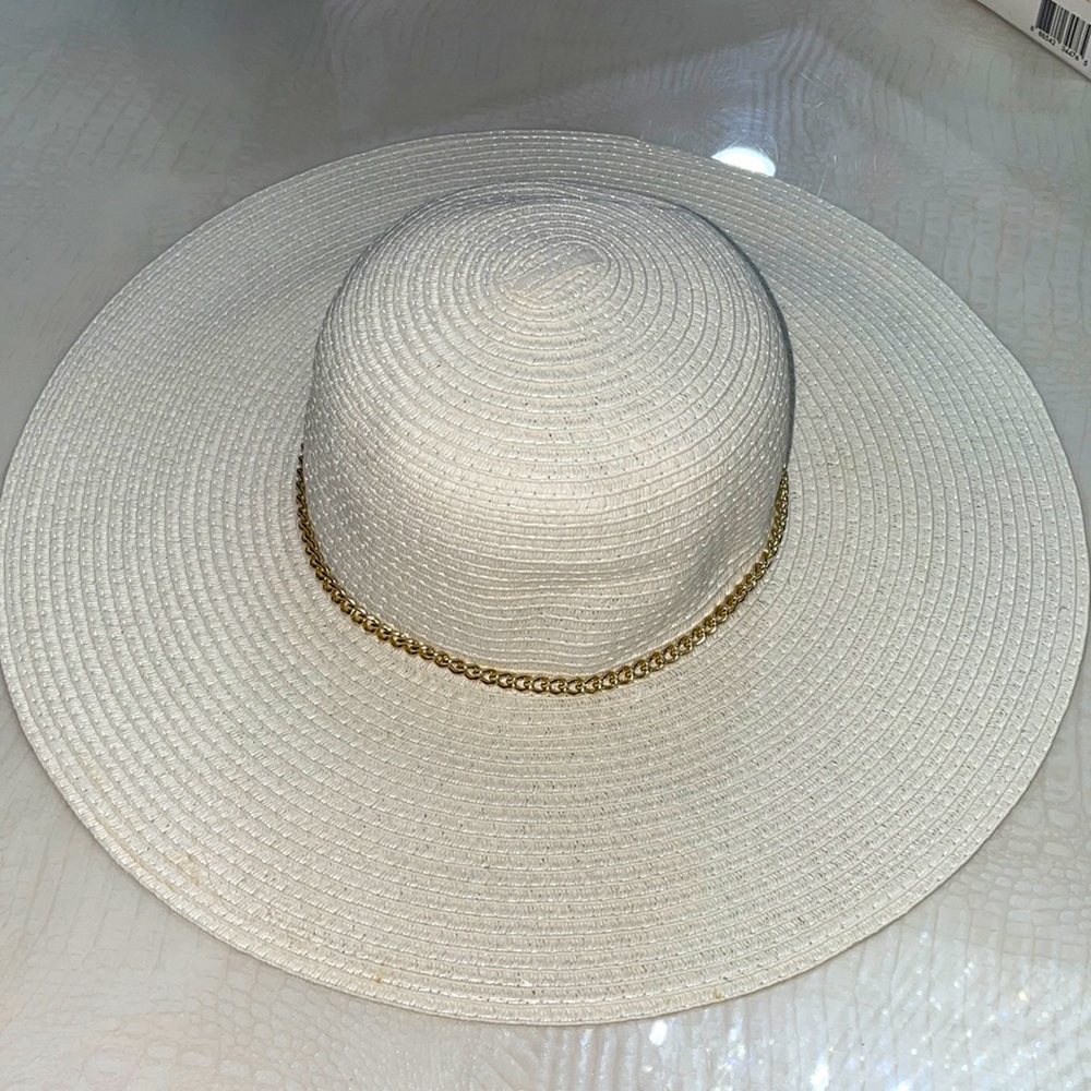 ALDO White sun hat with gold chain detail
